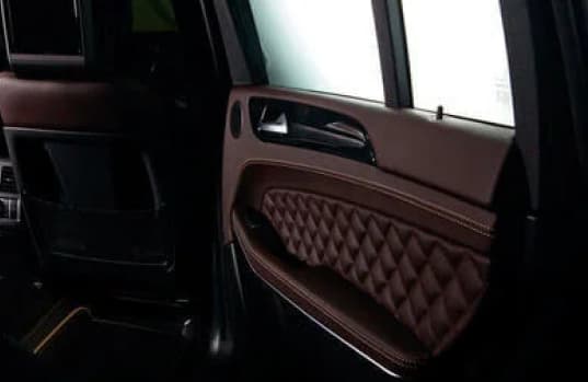 Čištění dveřních panelů