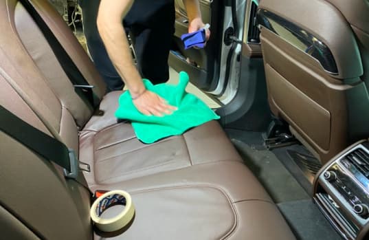 Čištění zadní lavice